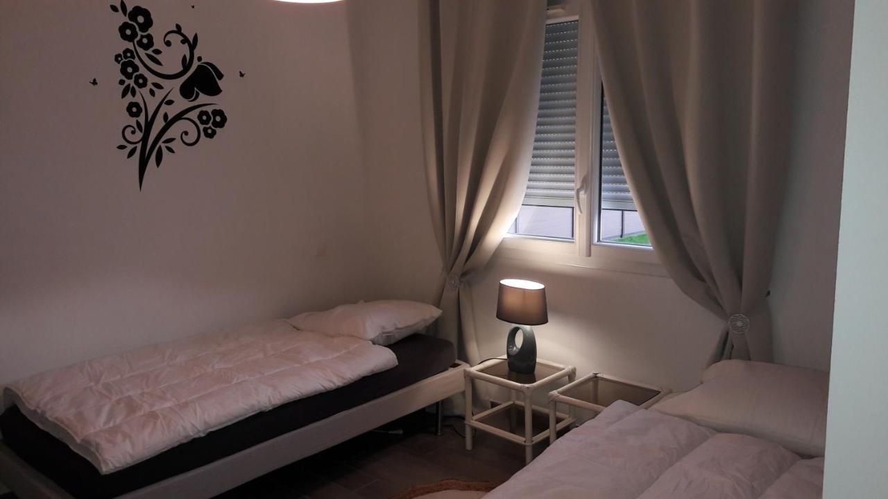 Maison Meublee De La Varenne Pannes  المظهر الخارجي الصورة